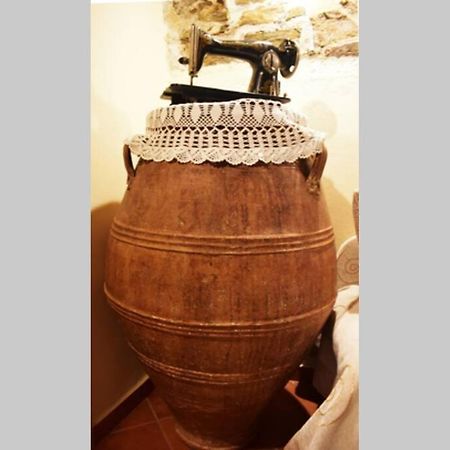 Traditional Cretan Stone House In The Center Of Crete Litos Buitenkant foto