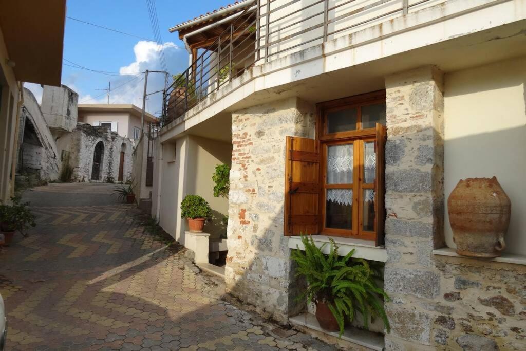 Traditional Cretan Stone House In The Center Of Crete Litos Buitenkant foto