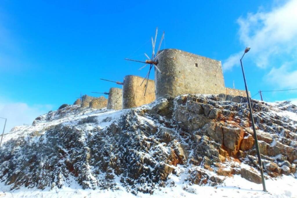 Traditional Cretan Stone House In The Center Of Crete Litos Buitenkant foto