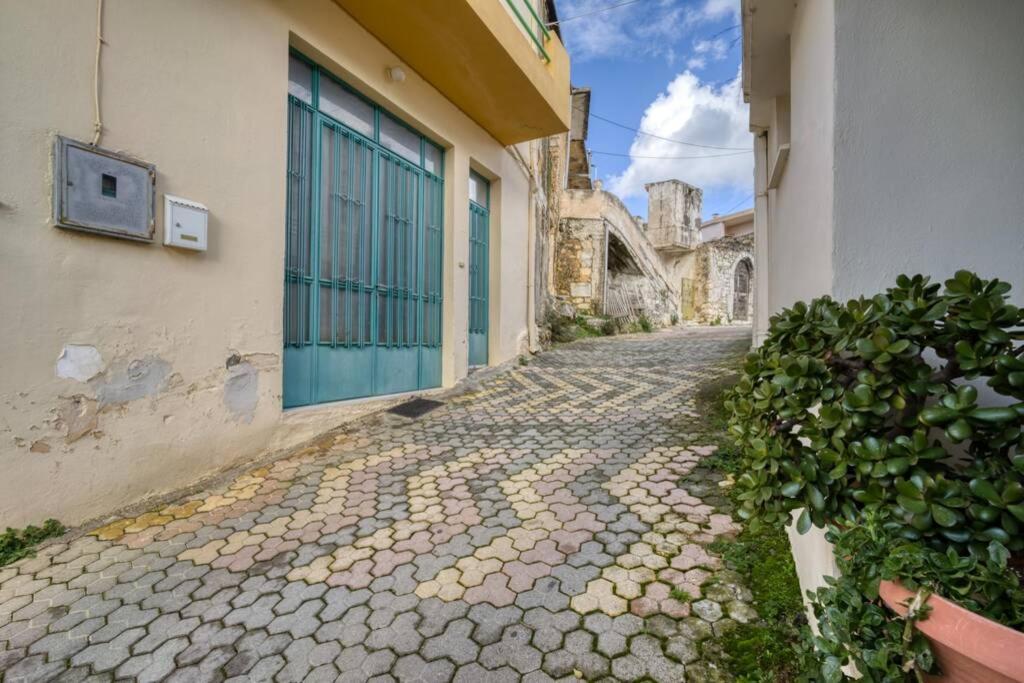 Traditional Cretan Stone House In The Center Of Crete Litos Buitenkant foto